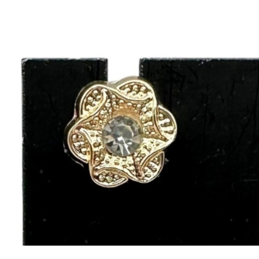 Gold Tone Clear Crystal Rhinestone Flower Pin Brooch Jacket Lapel Jewelry